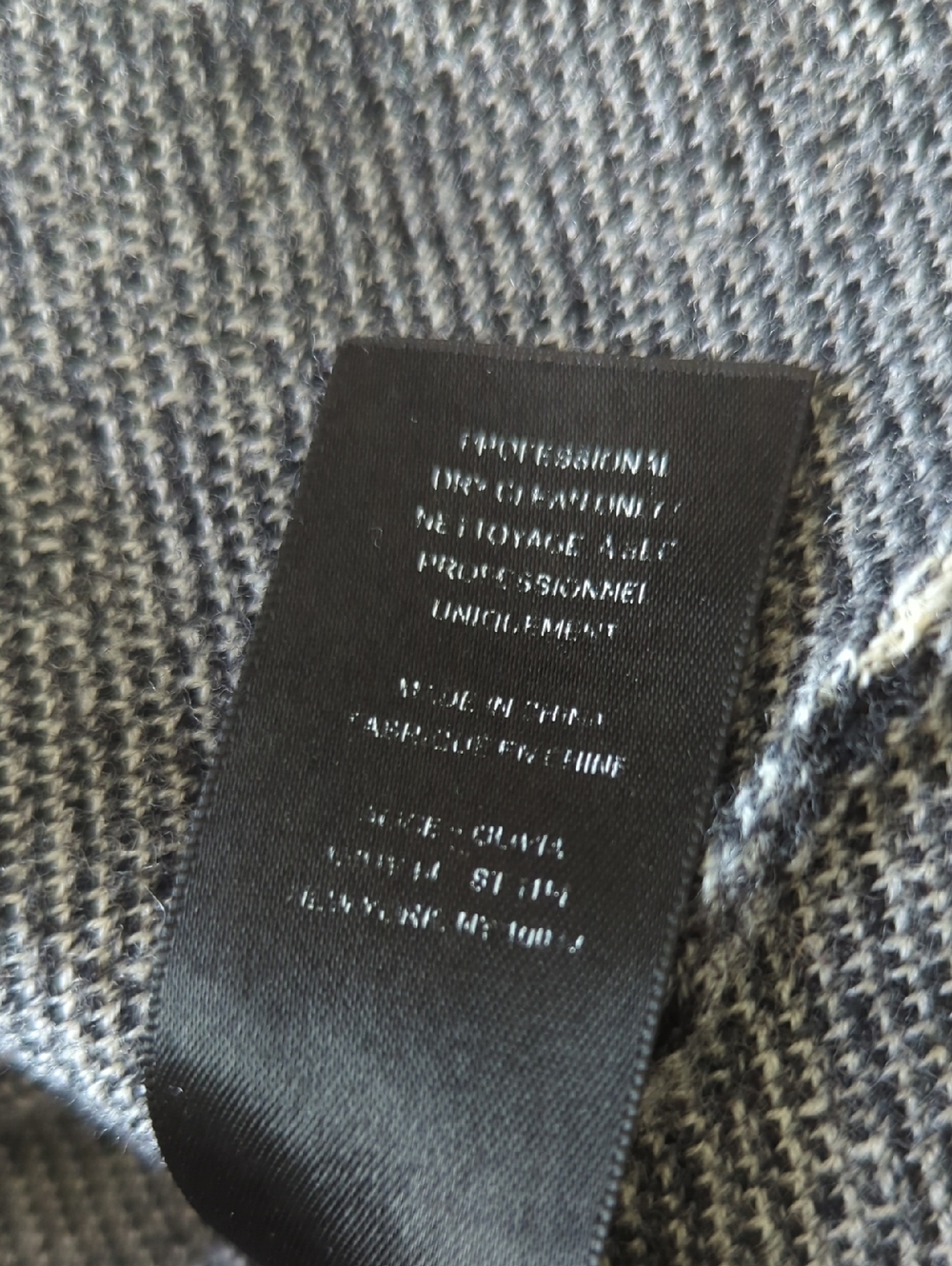 Alice & Olivia Delphie Wool Knit Houndstooth Pencil Skirt - Picture 11 of 12